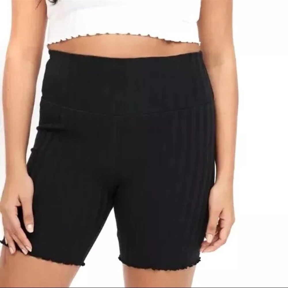 Black Aerie Ribbed, Lattice Bottom Bike Shorts